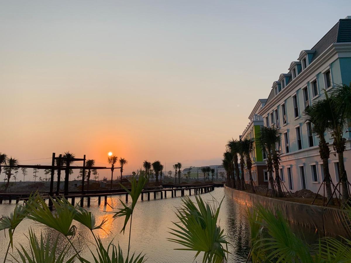 Herriot Ha Long Hotel Eksteriør billede